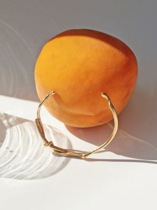 This Prague summer calls for a little extra UV ⛅️ Japura Bracelet — online and in the showroom